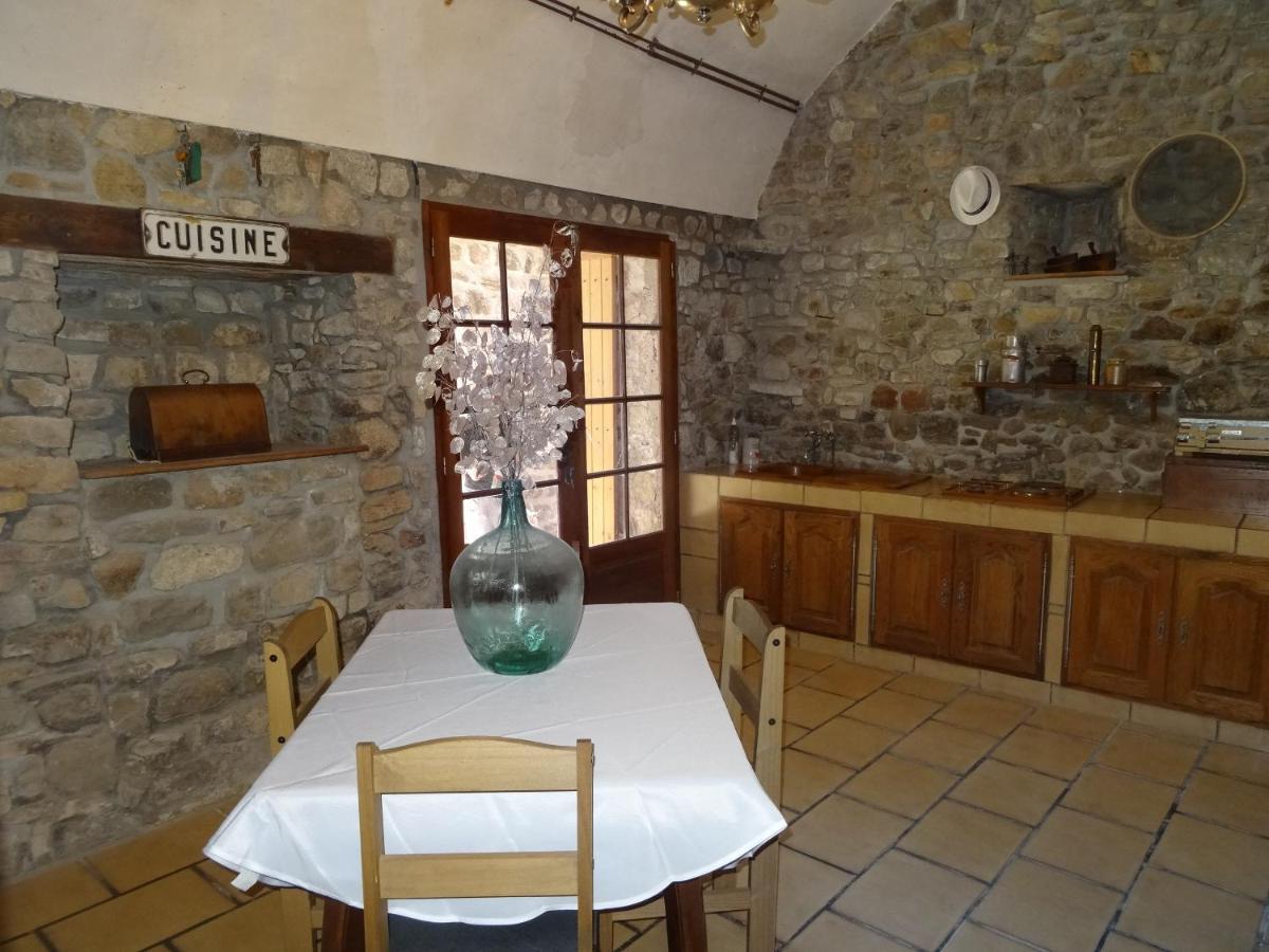 Le Mas Du Galibot Chambre Cambalotte Saint-Florent-sur-Auzonnet Exteriér fotografie